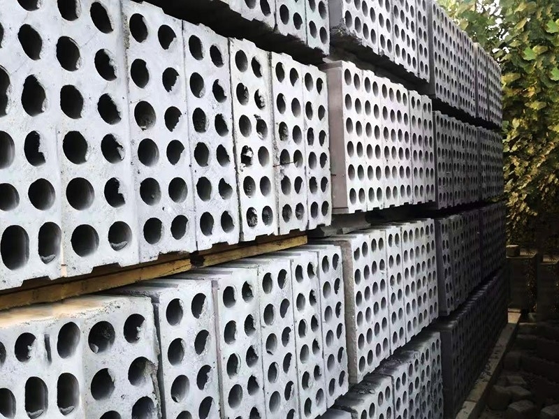 轻质隔墙板质轻的原因